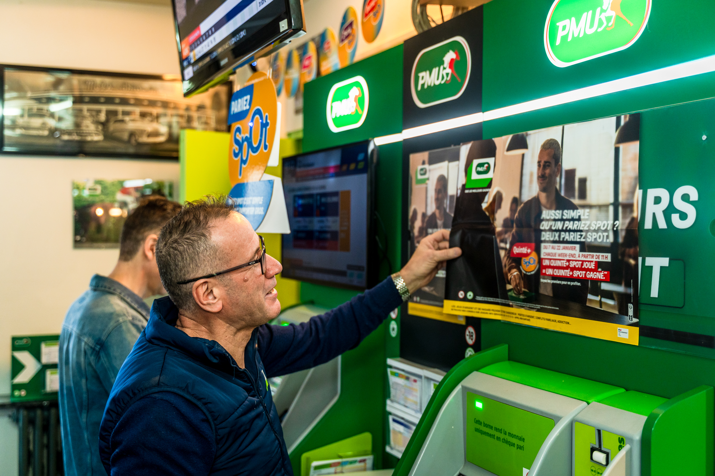 découvrez comment pmu célèbre 10 ans d'excellence et se distingue avec le prix du service client de l'année, alliant innovation et satisfaction client.