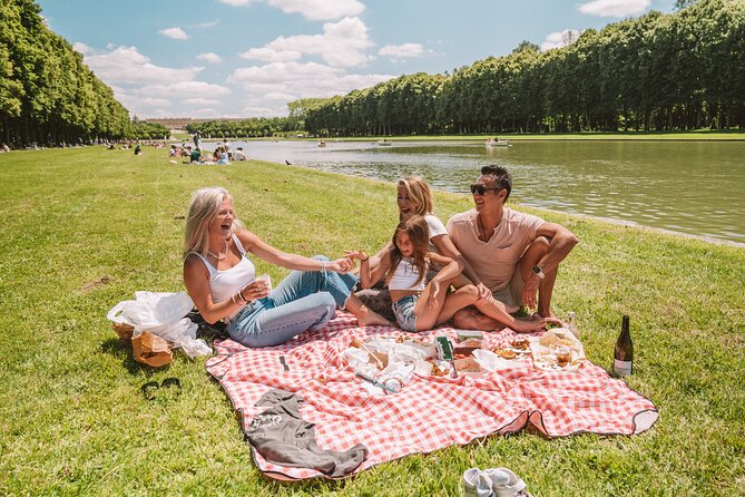 Yvelines : Partez à vélo de Versailles à Rambouillet avec un guide PMU et découvrez trois arrêts gourmands en bistrot