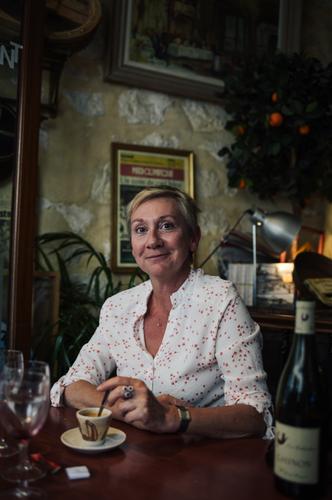 découvrez les bistrots et cafés, véritables sanctuaires culturels inscrits au patrimoine unesco, lieux d'histoire et de convivialité à travers le monde.