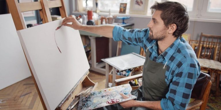 Comprendre l’urssaf pour les artistes auteurs : démarches et conseils pratiques