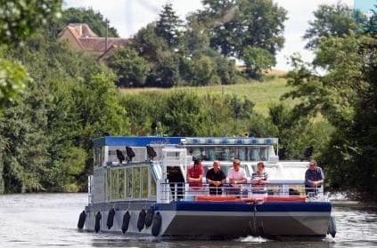 Quelle est la vitesse moyenne d’un cheval et quels facteurs l’influencent ?