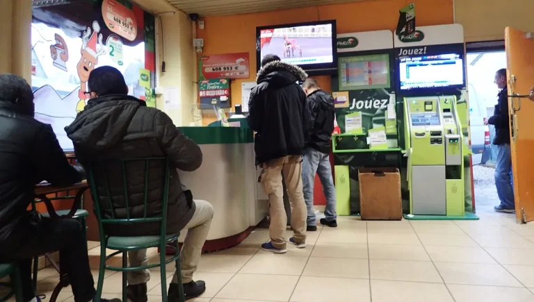 Un parieur chanceux de Pontivy décroche 211 109 € au PMU et rêve déjà d’acheter sa maison